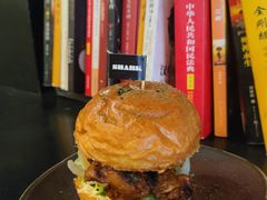 土耳其香料烤鸡汉堡-shark burger·鲨鱼汉堡(交子大道店)