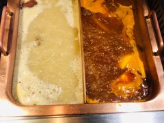 -老牌坊云南鱼豆花火锅(爱建店)