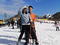 -采薇庄园四季滑雪场