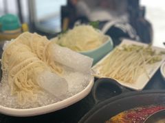 -渝里重庆火锅(航天城店)