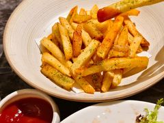 -LESCEDARS Brasserie Bistro香柏树