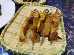 -乡村馕坑肉·烧烤·新疆菜·本地人更爱吃(阿勒泰首店)