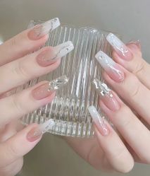 -猪猪女孩日式美睫美甲