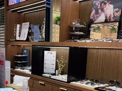 -一代眼镜·蔡司配镜(浦东大拇指广场店)