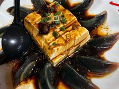 -肥肥虾庄·金牌油焖大虾(汉街SKP店)