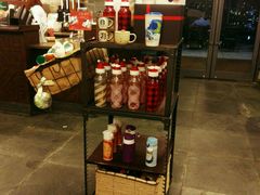 -星巴克(南宁民歌湖店)