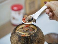 原只椰子炖竹丝鸡-信行丰炖品皇店(光孝路店)