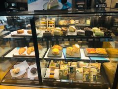 面包甜点陈列柜-星巴克(天津凯德天津湾店)
