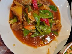 地三鲜-红东阁东北菜烤肉酒馆(CROSS万象汇店)