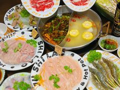 -居石捞·潮汕卤水火锅(南国明珠店)