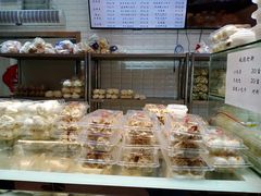 面包甜点陈列柜-白玉兰食品(甜云店)