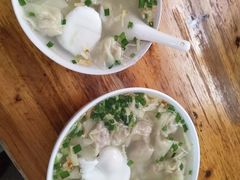 -胖子馄饨坊(天目大厦东南)
