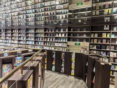 -钟书阁(群光广场店)