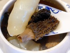 -景月阁空中食府(希尔顿酒店)