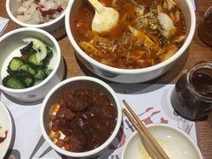 -渝是乎酸菜鱼(龙旗购物中心店)
