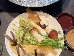 -牛YO寿喜烧和牛火锅自助(三台子万象汇店)