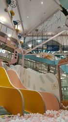 -奈尔宝·儿童乐园·亲子餐厅(华采天地店)