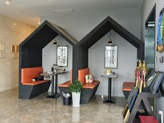 -跃动游泳健身俱乐部(新华传媒店)