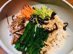 -云海肴·汽锅鸡·云南菜(天山百盛优客店)