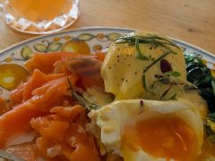 三文鱼班尼迪克-Alimentari早午餐(安福路店)