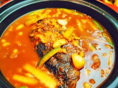 酱焖鱼头-有红鸡毛店·川菜(建设路店)