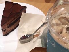 -猫的天空之城概念书店(杭州南宋御街店)