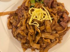 瑞士汁湿炒牛河-太平馆餐厅(尖沙咀店)