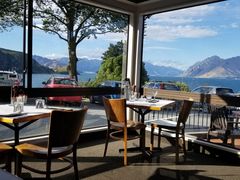景观位-Lake Hawea Hotel