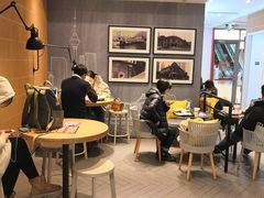 用餐区-肯德基(万科广东路店)