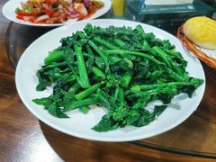 生炒芥兰苗-石岐乳鸽村(南海第三分店)
