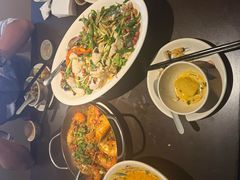 -大头虾越式风味餐厅(光明广场店)