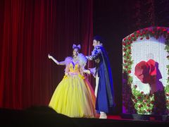 -金东尼人妖秀