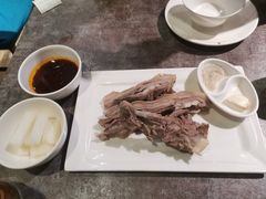 手抓羊肉半斤-贯贯吉·清真餐厅(浙江中路店)