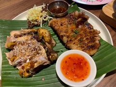 碳烧猪颈肉拼辣鸡-星叶·东南亚料理(宁波万象汇店)