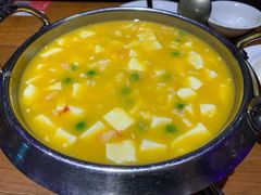 瑶池蟹黄豆腐-涌上外婆桥(海宁银泰城店)