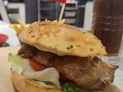 -必胜客(仲盛商城王安宇主题店)