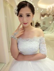 点击看大图 艾米丽新娘造型-艾米丽婚纱礼服