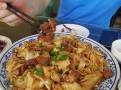 -壹阁胡羊焖饼(特色小吃街店)