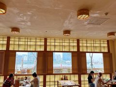 -蟹家大院 · 独揽江景(滨江店)