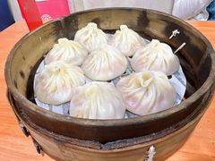 -莱莱小笼·乔艾