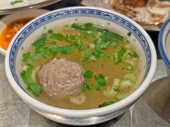 -潮界(LU·ONE凯德晶萃广场店)