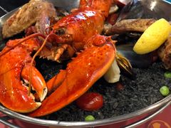 传统墨鱼汁龙虾海鲜饭-四季天方包子