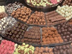 -Laderach 莱德拉(上海环贸iapm店)