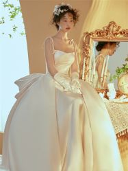 -至臻微拉婚纱摄影