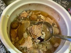 雪梨无花果炖白肺-大树头·花园餐厅(市桥店)