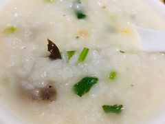 -粤港湾砂锅粥·宵夜(宝龙店)