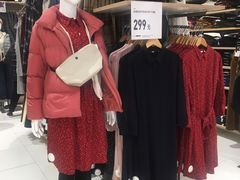 -优衣库(上海金桥国际商业广场店)