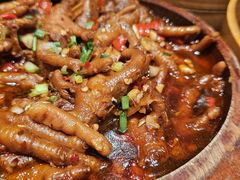 糯叽叽香辣鸡爪-乐乐大排档·30年老字号(浙江路店)