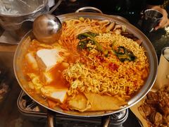 部队锅加芝士-富乐满韩国正宗炸鸡韩国料理(虹泉路店)