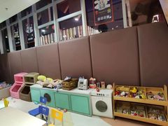 -水桶王国主题餐厅·聚会·生日派对·亲子活动·家庭套餐(亚龙湾希尔顿店)